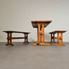 Scandinavische moderne massief grenenhouten banken en eettafel, jaren 70