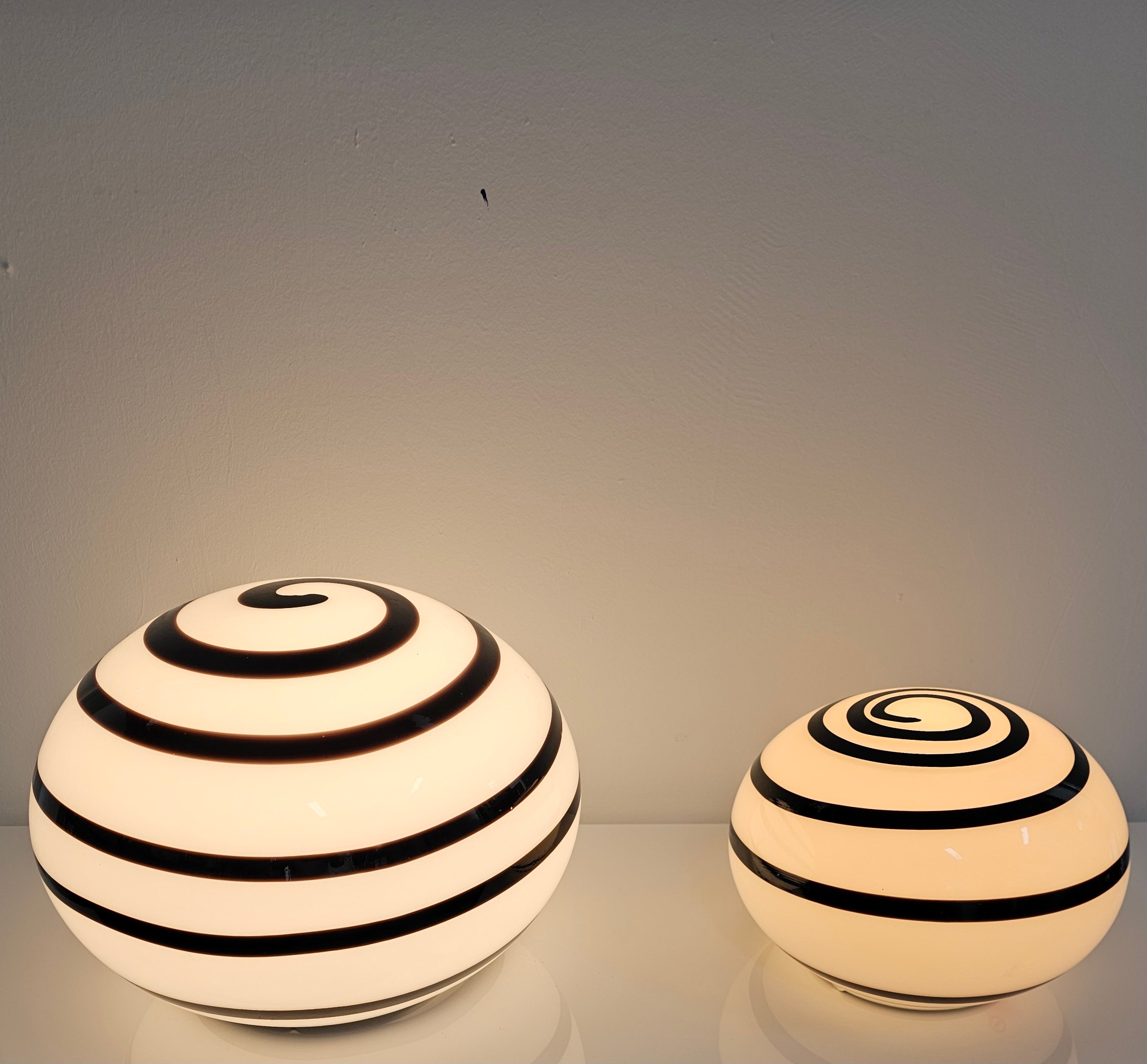 Vintage glass Ilu di Vetro swirl zebra lamps – Logohuman