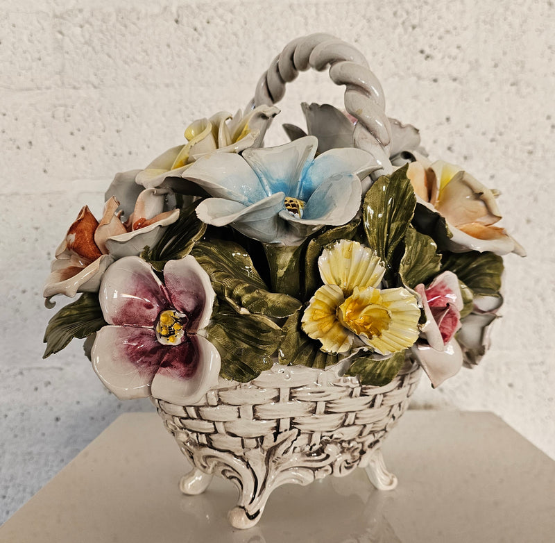 Bassano keramiek Mand met bloemen, Italië jaren 50