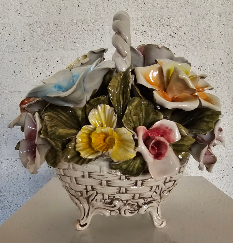 Bassano keramiek Mand met bloemen, Italië jaren 50