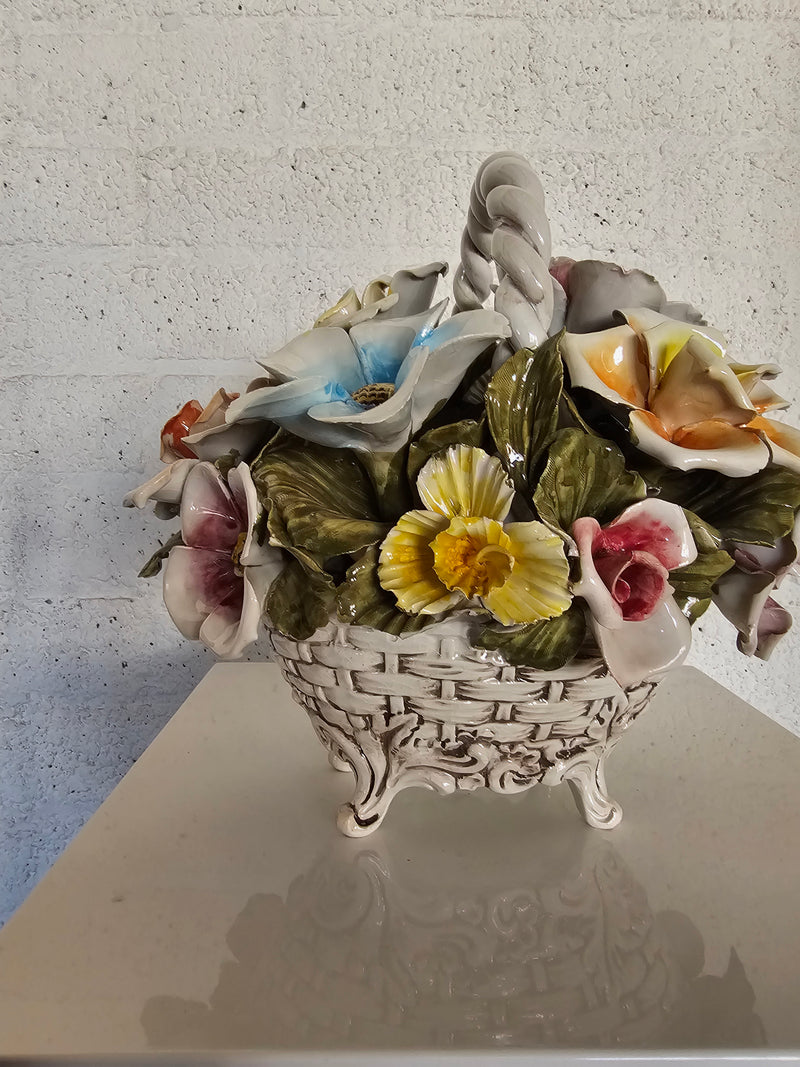 Bassano keramiek Mand met bloemen, Italië jaren 50