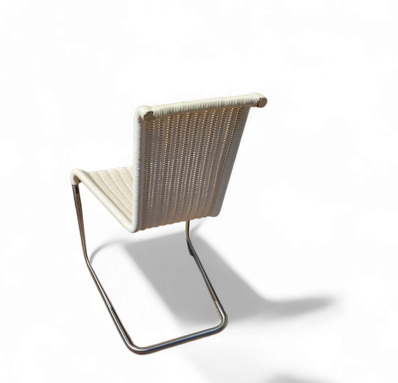 4 x B20 white Cane and Chrome Cantilever Dining Chairs by Axel Bruchhäuser / Tecta /1990s