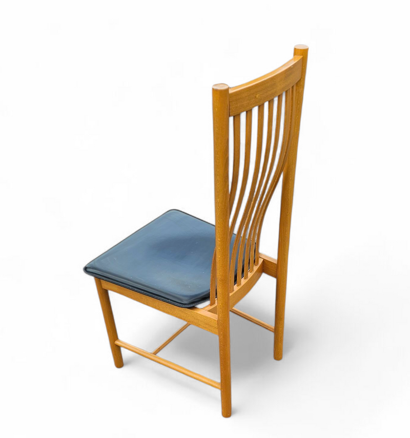 4 x  Bros Nova chairs / leather seats