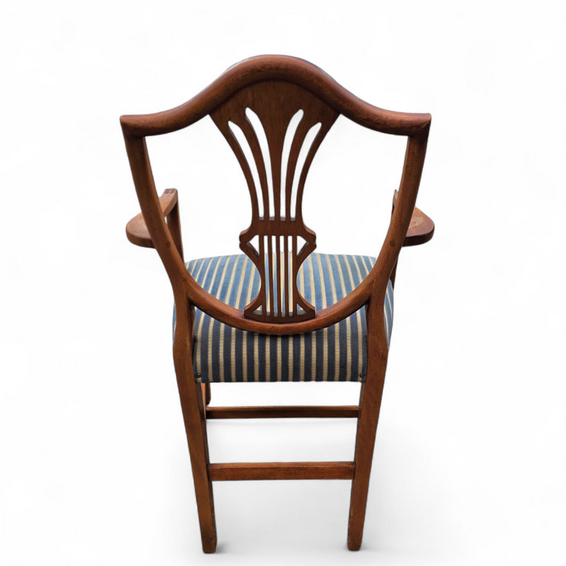 6 x English mahogany Hepplewhite chairs / 1920s