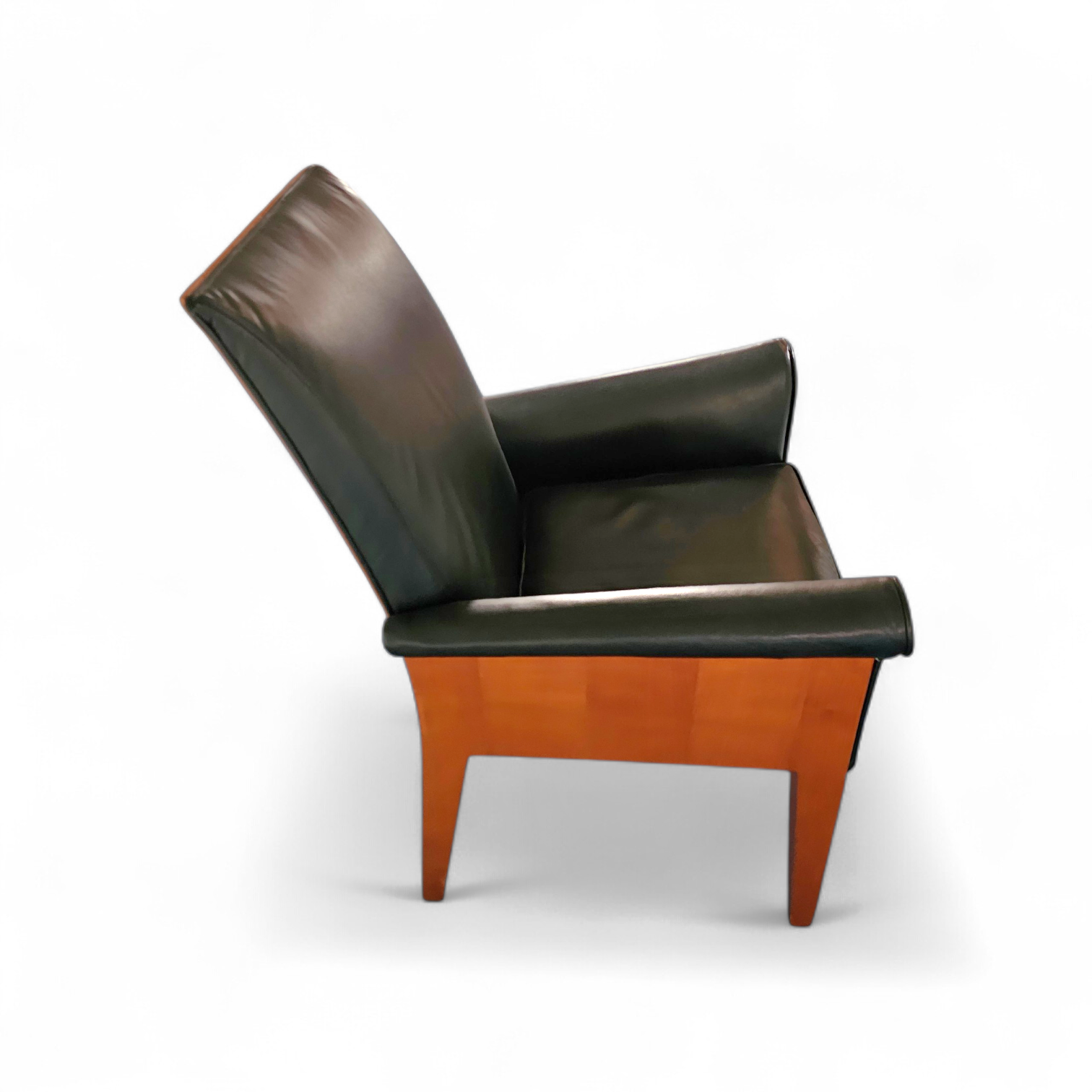 PARAMOUNT CHAIR BY PHILIPPE STARCK / black leather for Driade / 1989