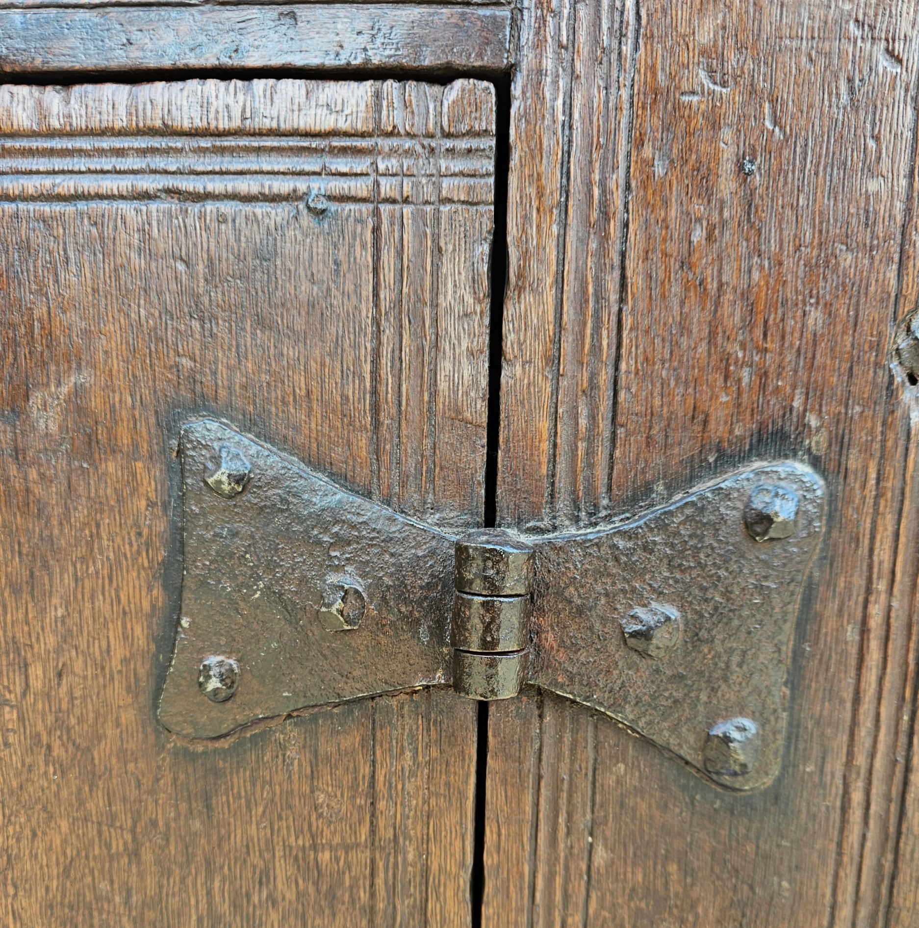 Farmer's oak pantry cupboard / Boeren spinde / 18th century