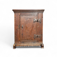 Farmer's oak pantry cupboard / Boeren spinde / 18th century