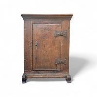 Farmer's oak pantry cupboard / Boeren spinde / 18th century
