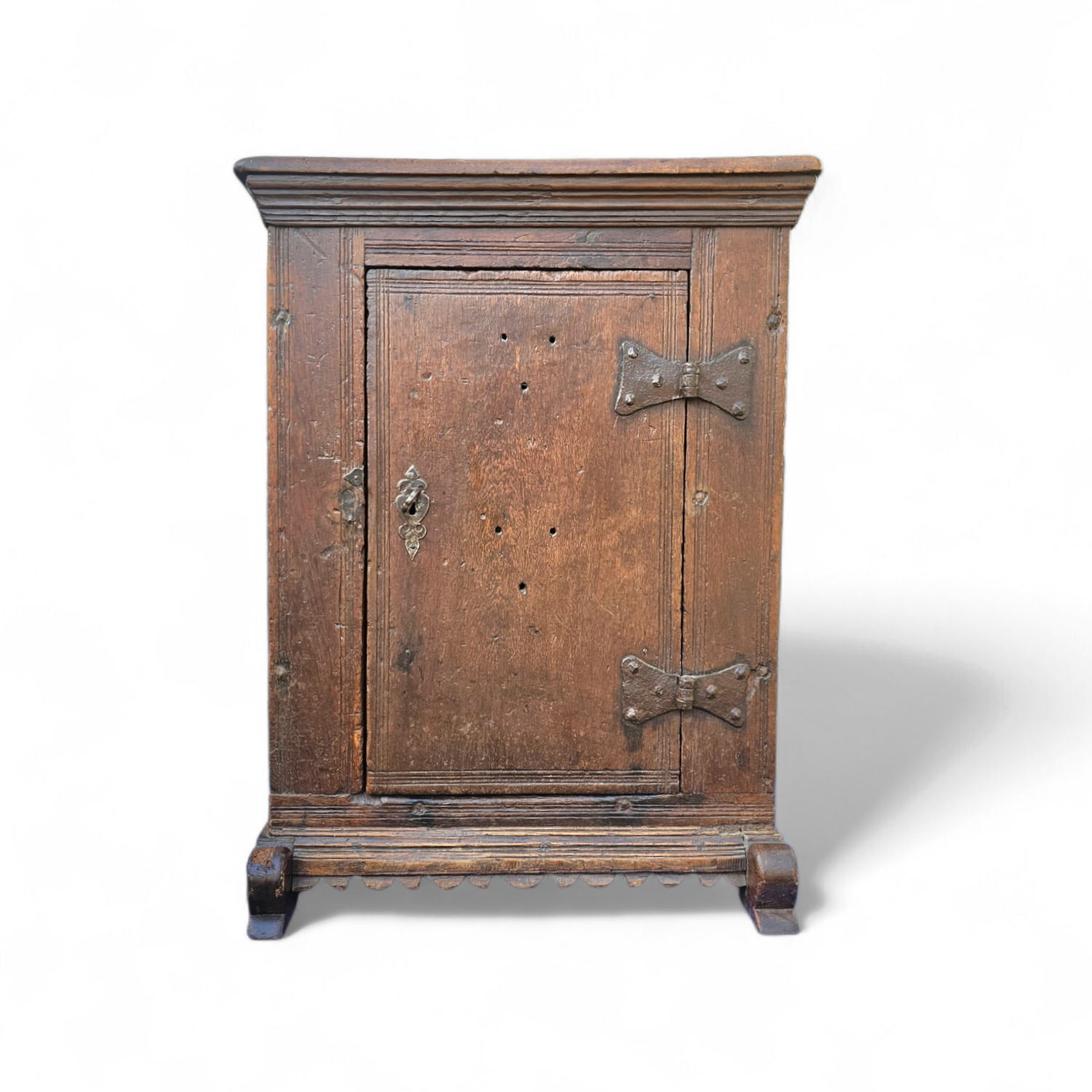 Farmer's oak pantry cupboard / Boeren spinde / 18th century