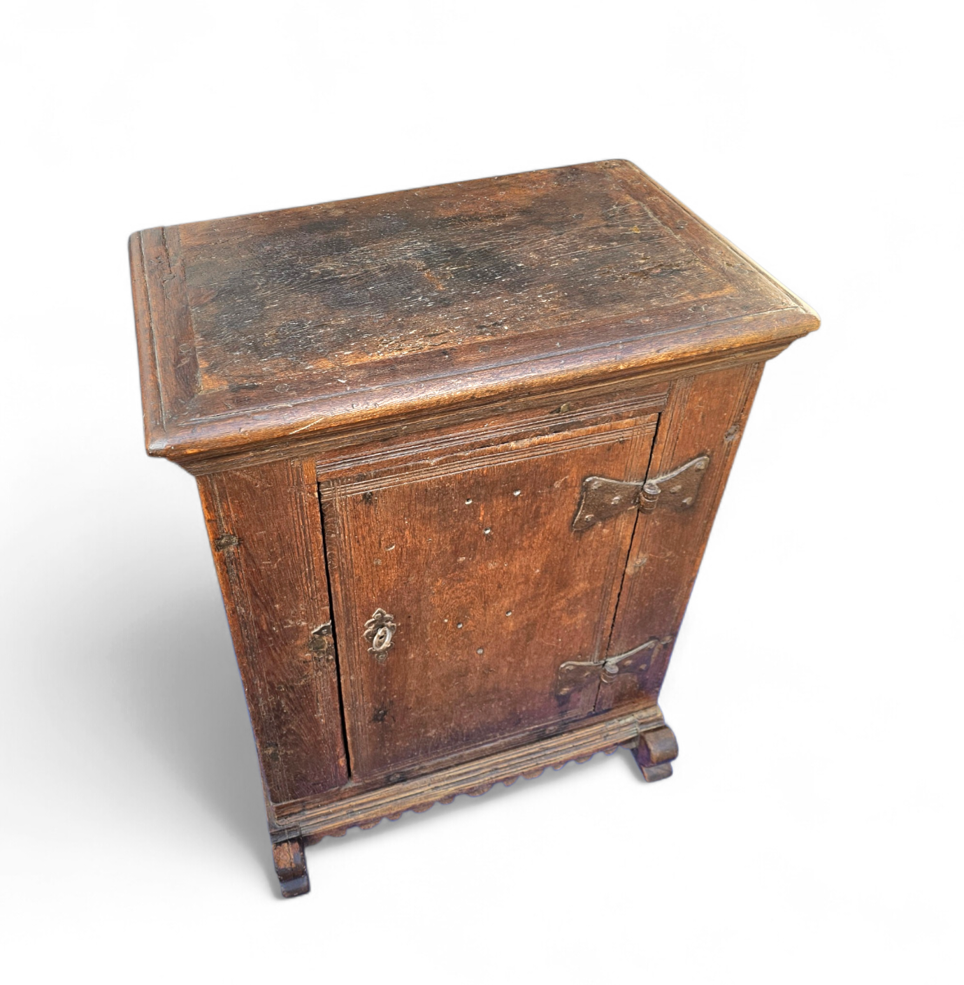 Farmer's oak pantry cupboard / Boeren spinde / 18th century