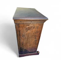 Farmer's oak pantry cupboard / Boeren spinde / 18th century