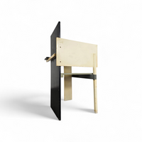 Old Berlin chair / Berlijnse Stoel / Gerrit Rietveld / Signs of repair ( 2 screws )
