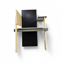 Old Berlin chair / Berlijnse Stoel / Gerrit Rietveld / Signs of repair ( 2 screws )