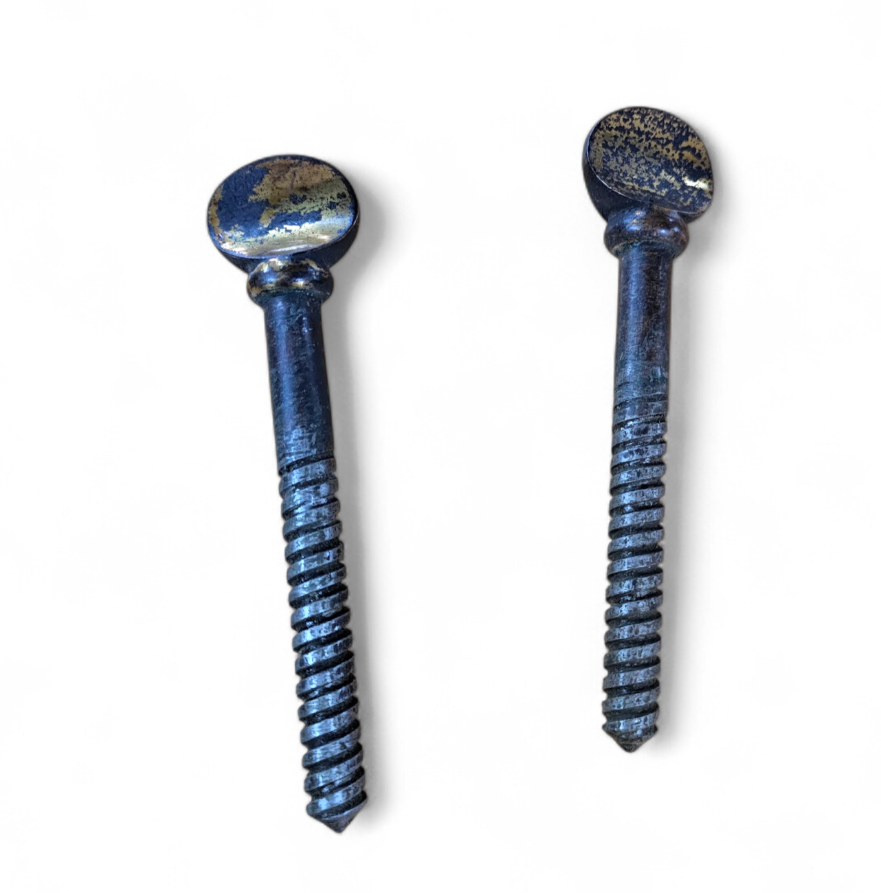 Oval Victorian tilt - top table
Breakfast table / 1840s