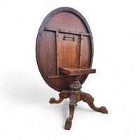 Oval Victorian tilt - top table
Breakfast table / 1840s