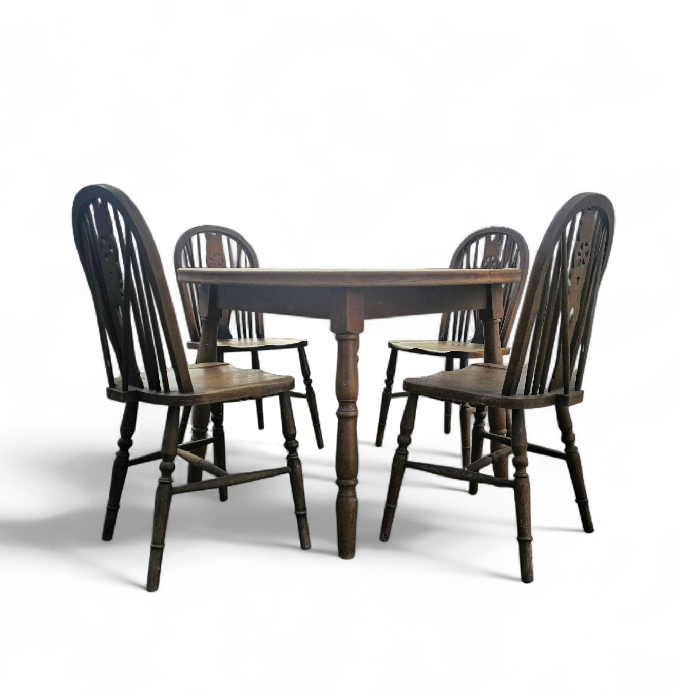A bit wearthered windsor wheelback dining set (7) by the Oirschotse meubelindustrie 1950s