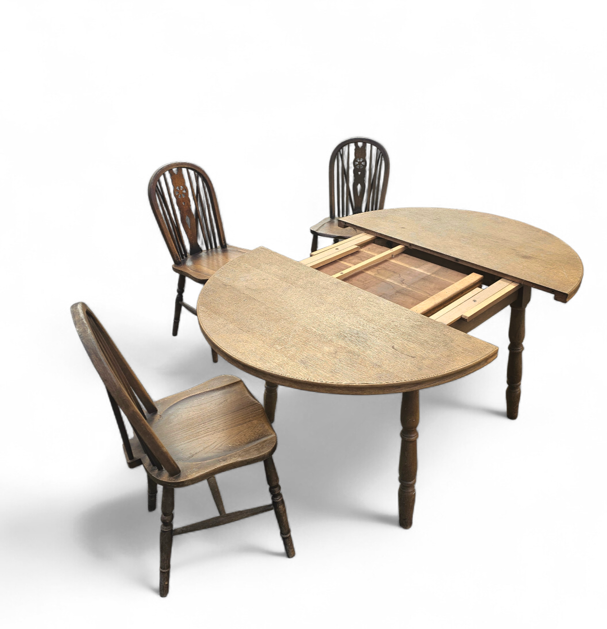 A bit wearthered windsor wheelback dining set (7) by the Oirschotse meubelindustrie 1950s