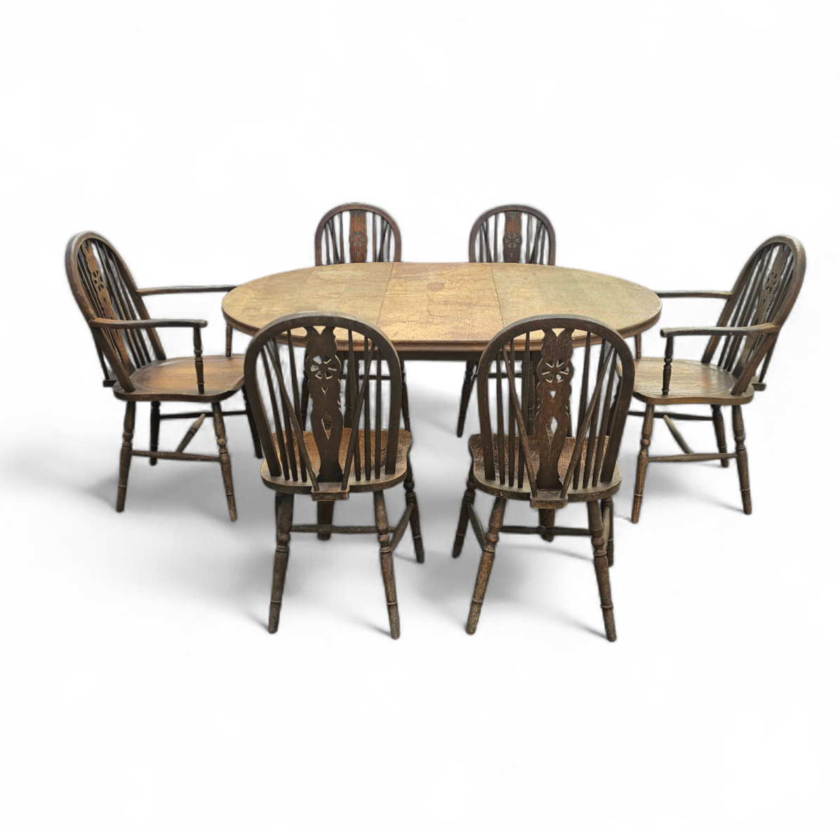 A bit wearthered windsor wheelback dining set (7) by the Oirschotse meubelindustrie 1950s