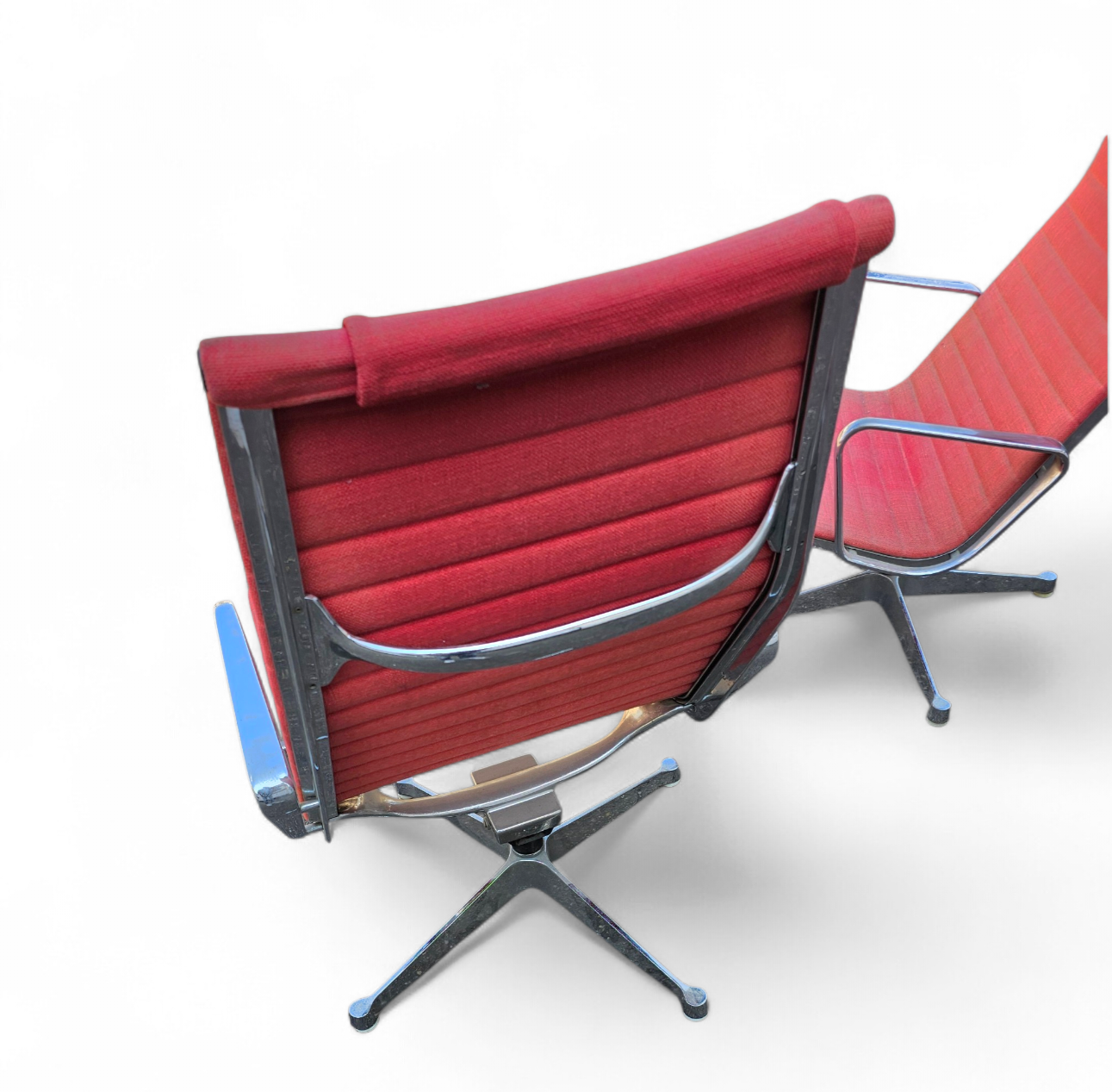 2 x early edition Ea 124 aluminum swivel armchair by charles & ray eames herman miller / tilt mechanism