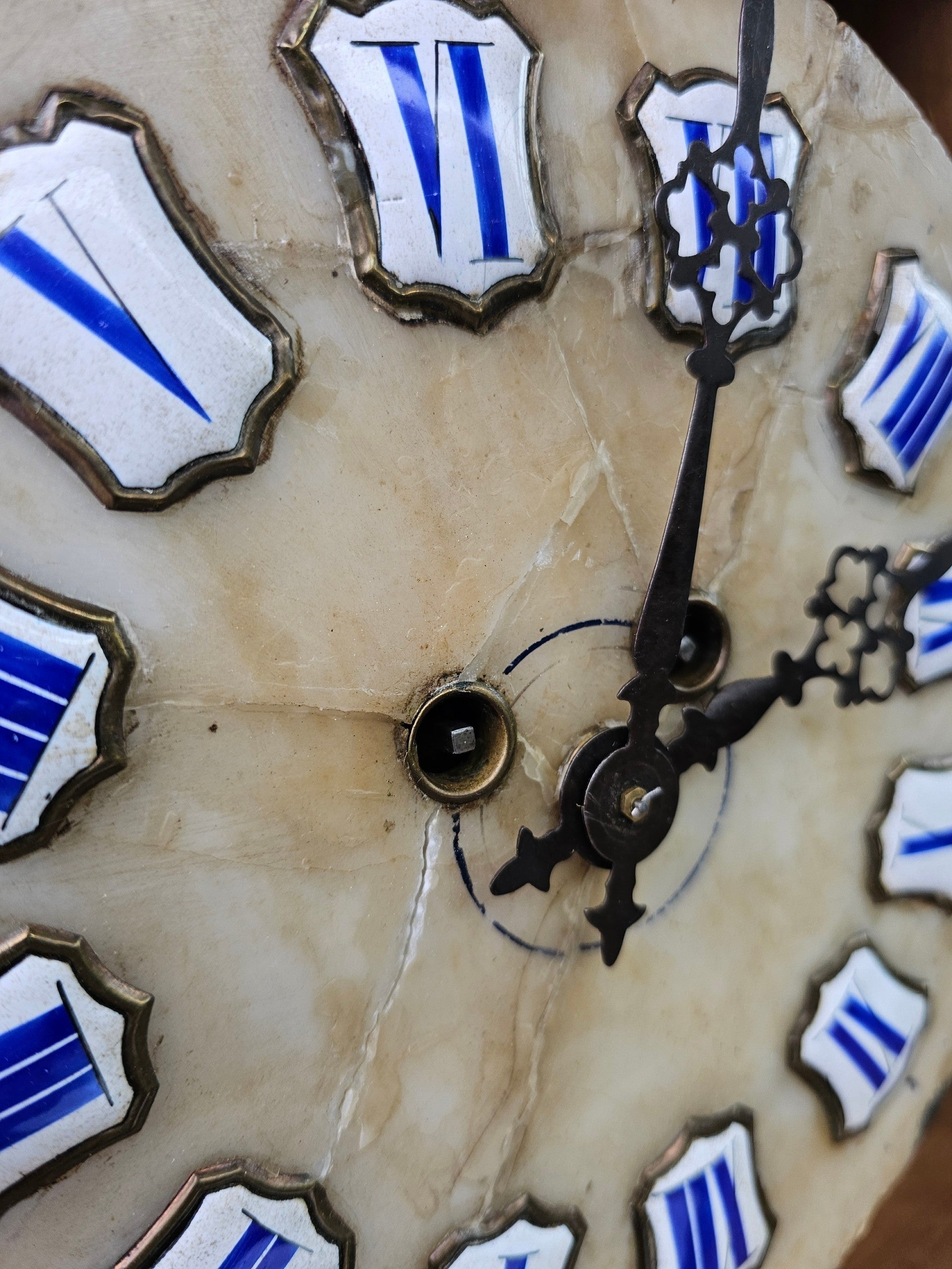 Oeil de boeuf clock / French 19th Century / Napoleon III Inlay Wall Clock