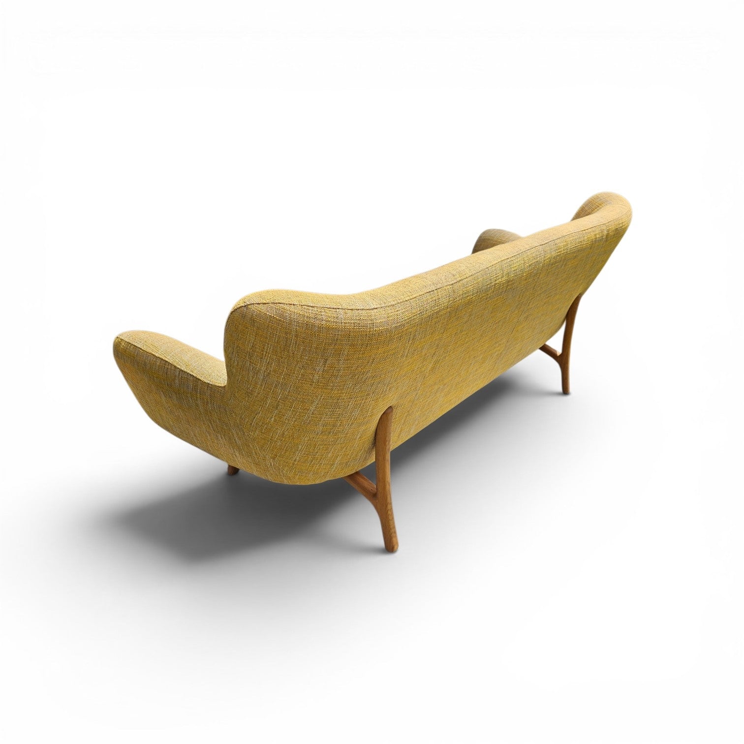 Retro revival Leolux by Jan Armgardt / The JULITA sofa by Leolux