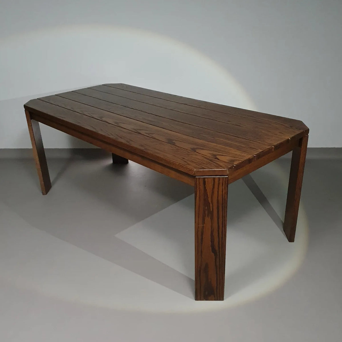 Beautiful solid oak dining table 70's