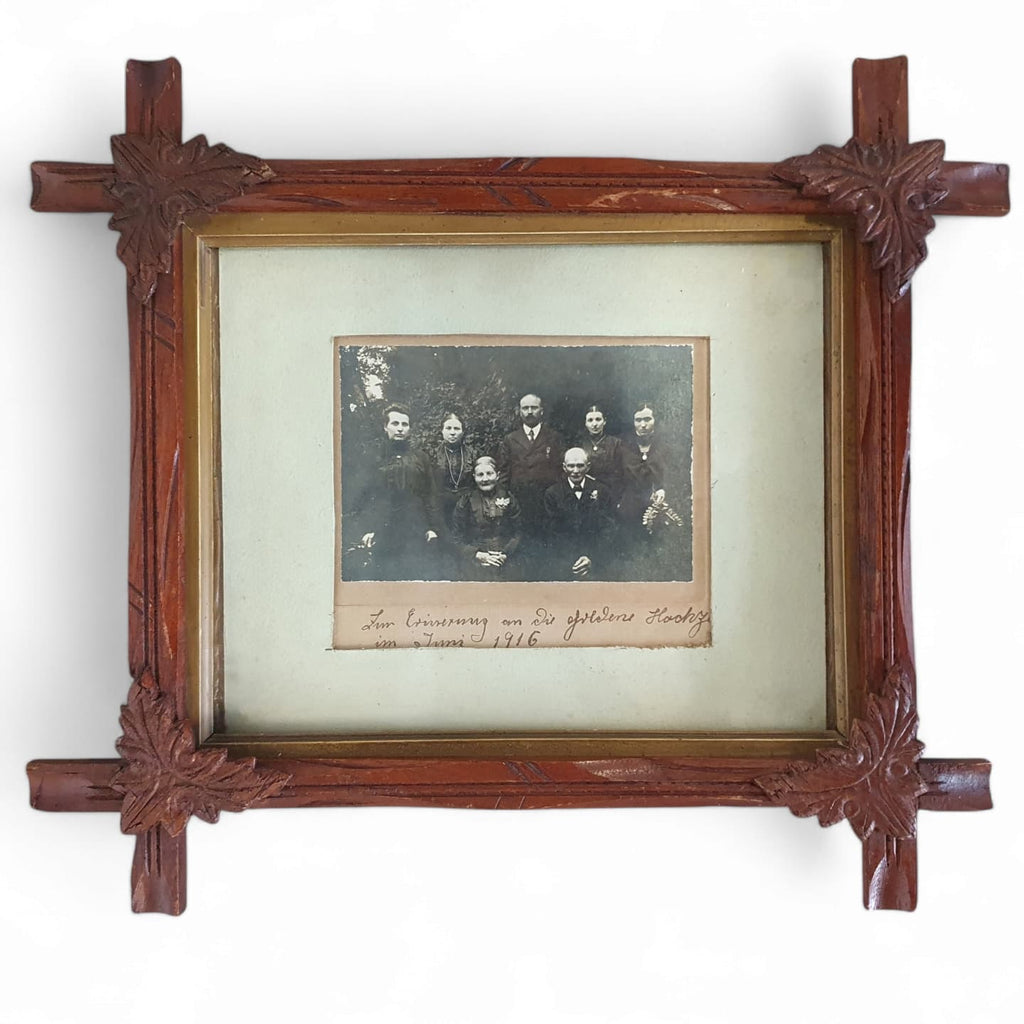 ANTIQUE OAK LEAF CARVED WOODEN ACORN PHOTO FRAME / FAMILY PICTURE 1916 ...