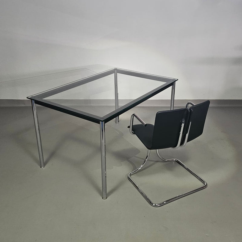 Le Cobusier Cassina LC10 eettafel