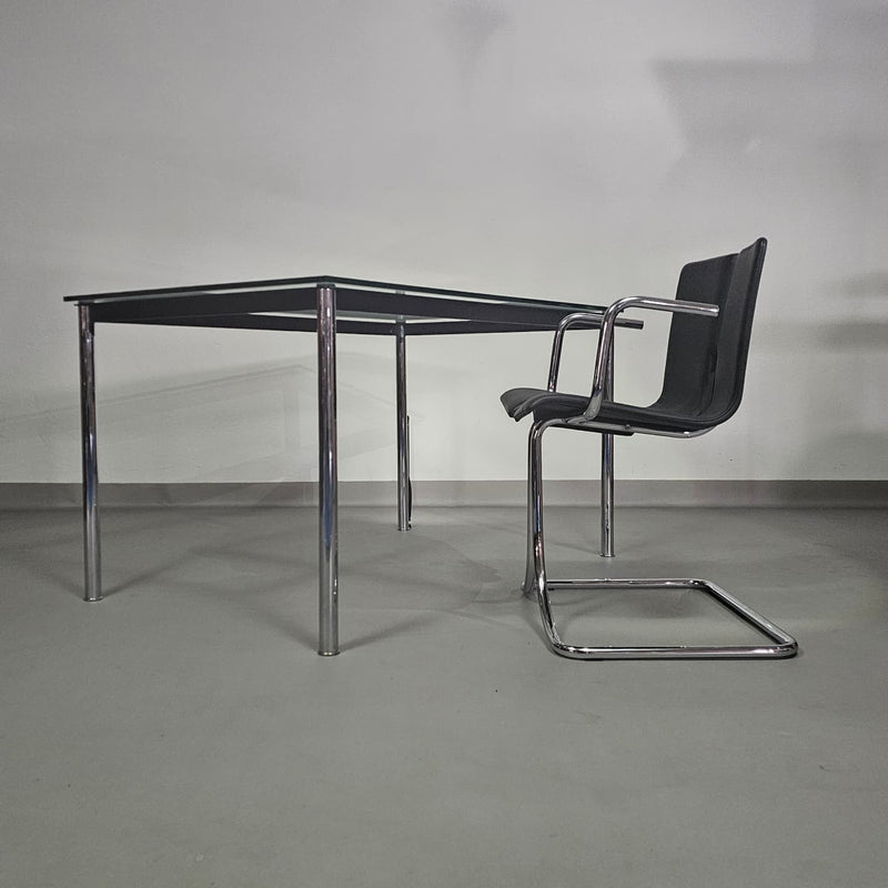 Le Cobusier Cassina LC10 eettafel