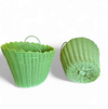 Gevlochten plastic rotan manden jaren 70 / Hoogte 43 cm