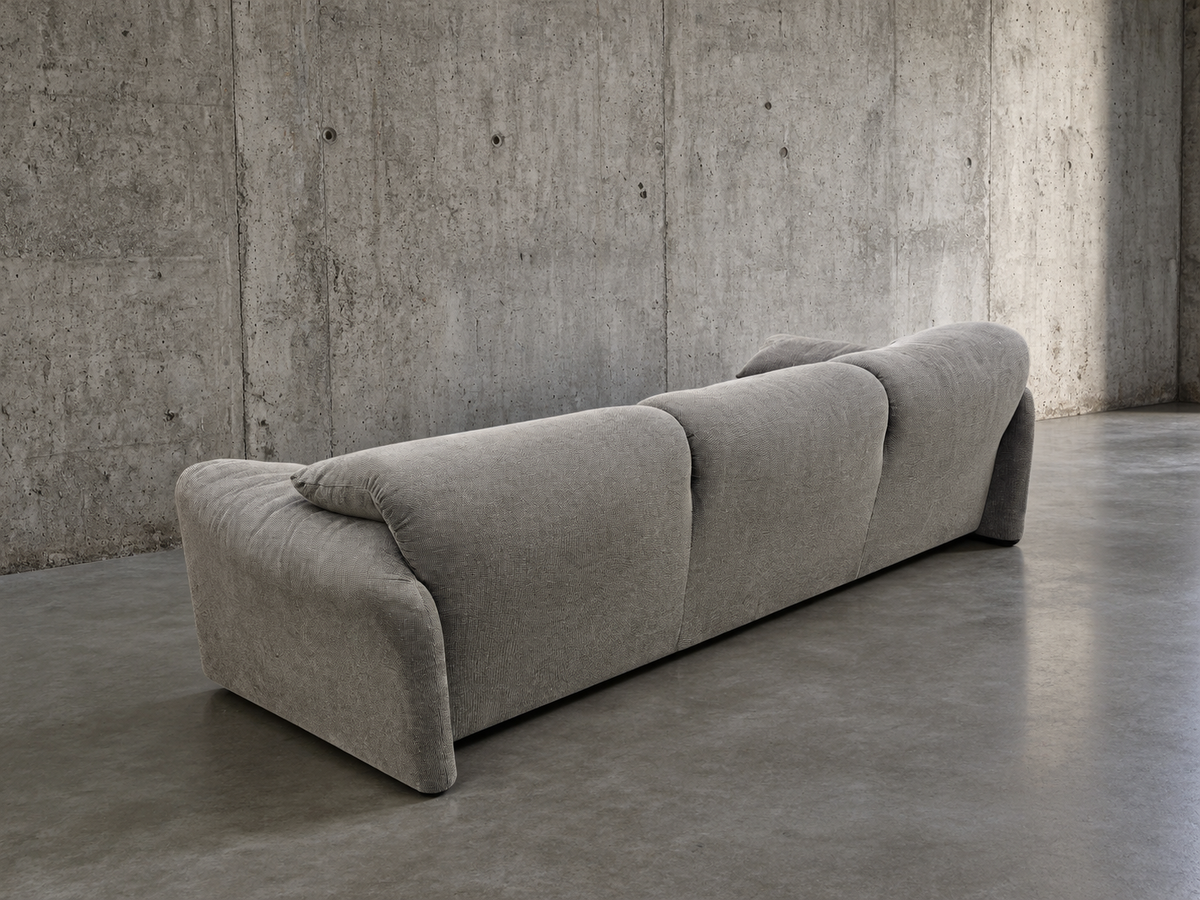Maralunga 3-seater by Vico Magistretti for Cassina /
