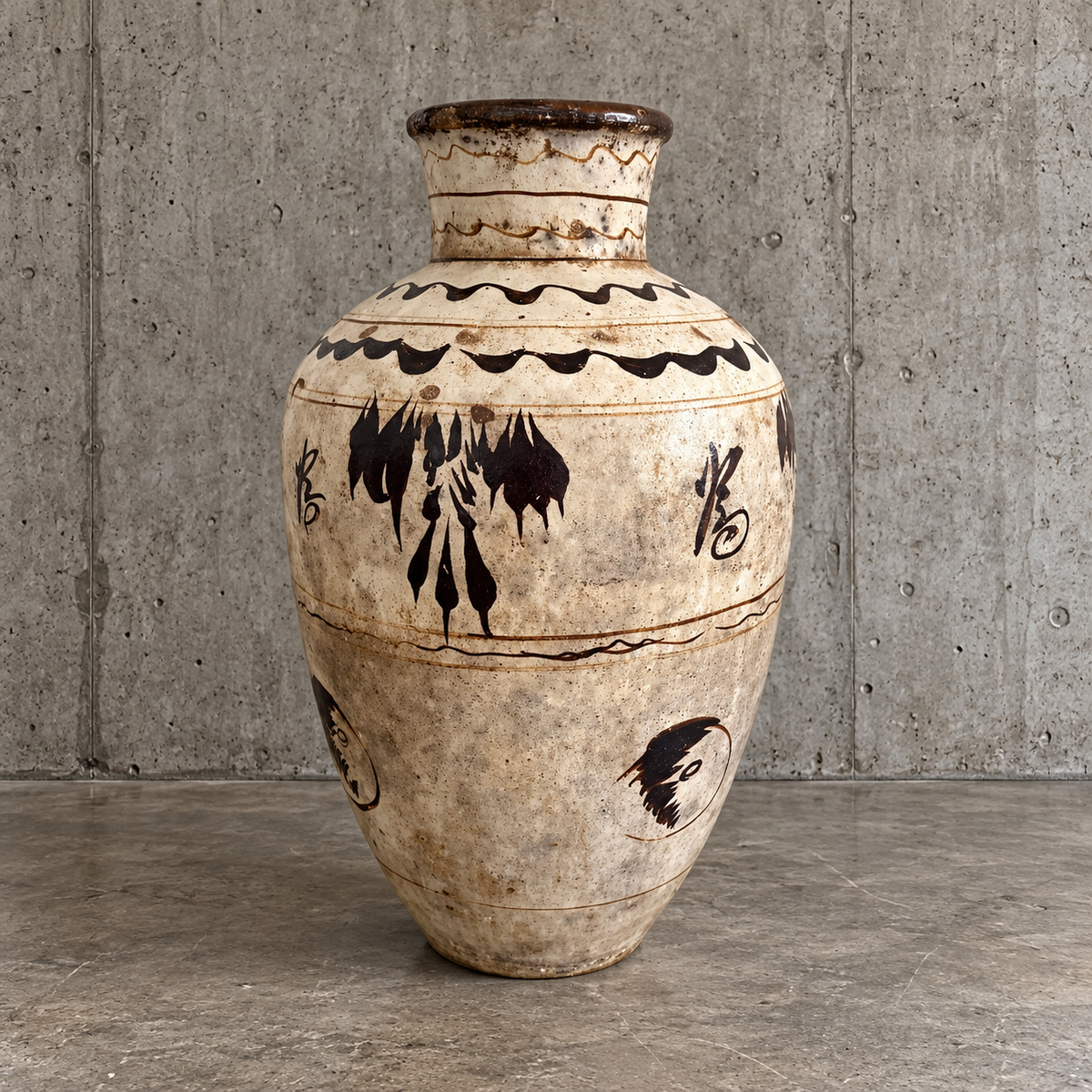 Chinese Cizhou earthenware wine pot from the Ming or Yuan dynasty