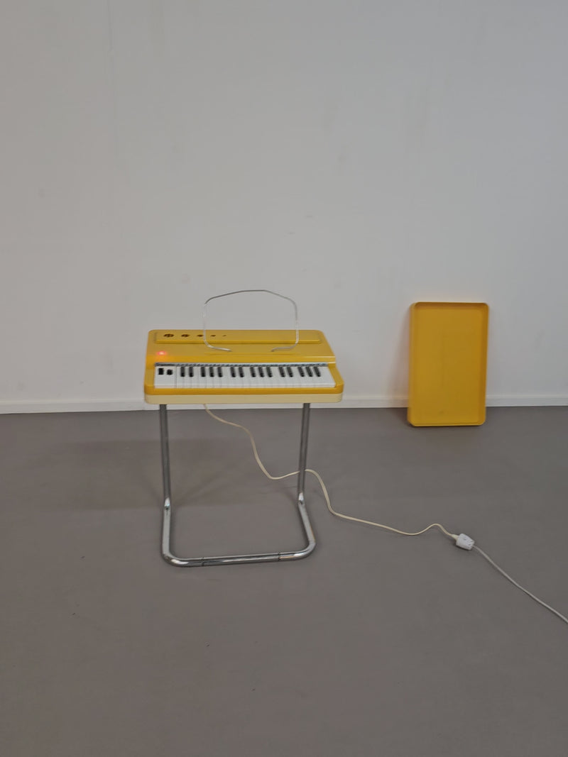 Ultra rare Hohner ORGANETTA wind organ / air organ / vintage & rare / 1963 / chrome stand
Complete, no missing parts.