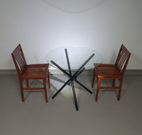 Een mooi ding is een blijvende vreugde.
 Italiaanse klaptafel jaren 80
 Aluminium frame
