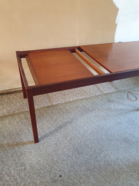 Grote wandkast V-vorm 360 x 175 cm
 Bestaat uit 4 boven delen ( met bureauklep) en 4 onderdelen met lades jaren 60