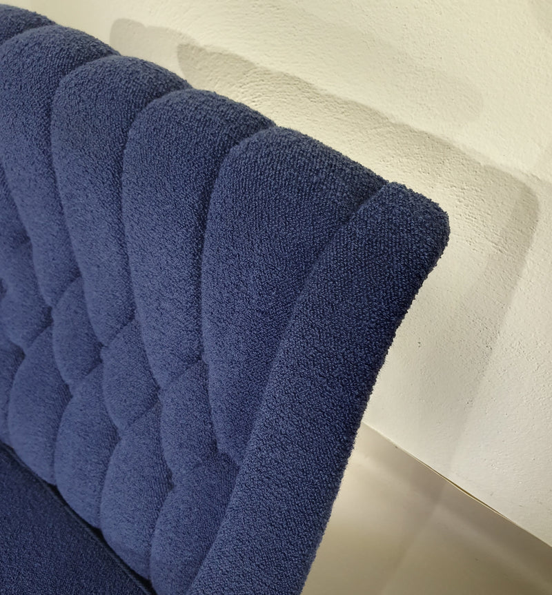 Sierlijke fauteuil / wollen bouclé / jaren 70