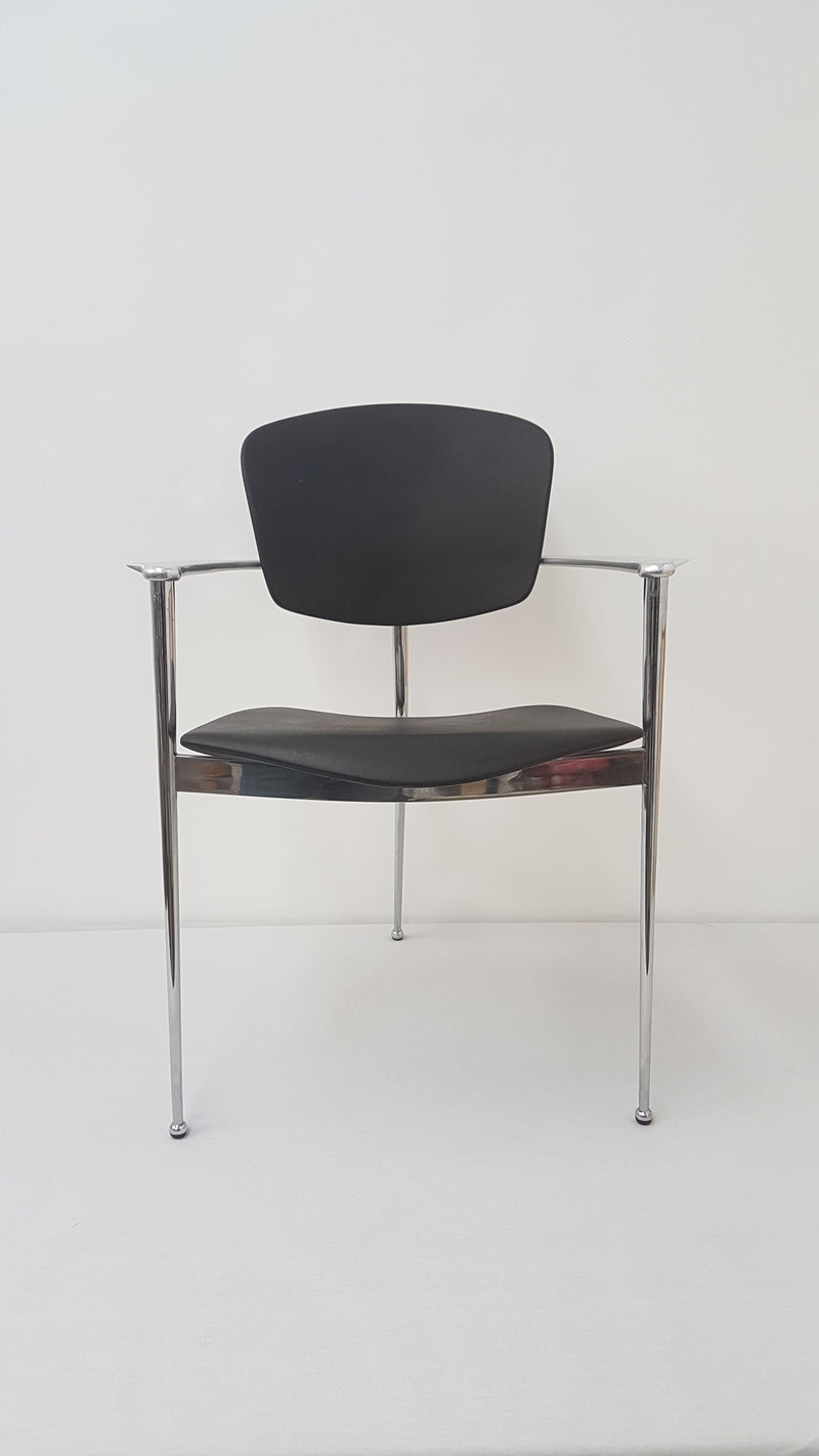 Set 4 tripod dining chairs Andrea – Josep LLusca for Andreu World – 1980s