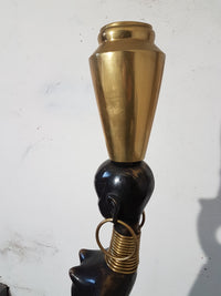 Levensgroot 169 cm bronzen Afrikaans vrouwenbeeld uit Oostenrijk, jaren 50
