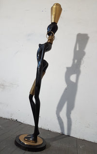 Levensgroot 169 cm bronzen Afrikaans vrouwenbeeld uit Oostenrijk, jaren 50