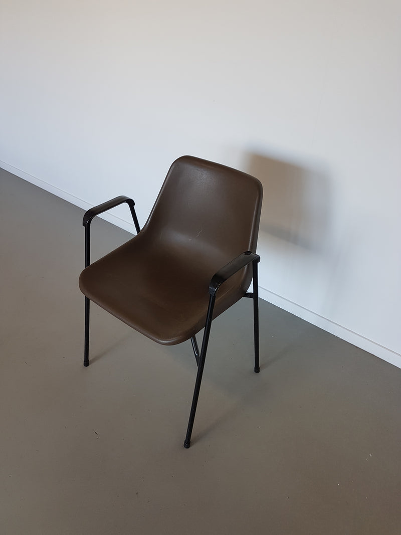 Polyside Polyside Chair by Robin Day - 1963 – Logohuman