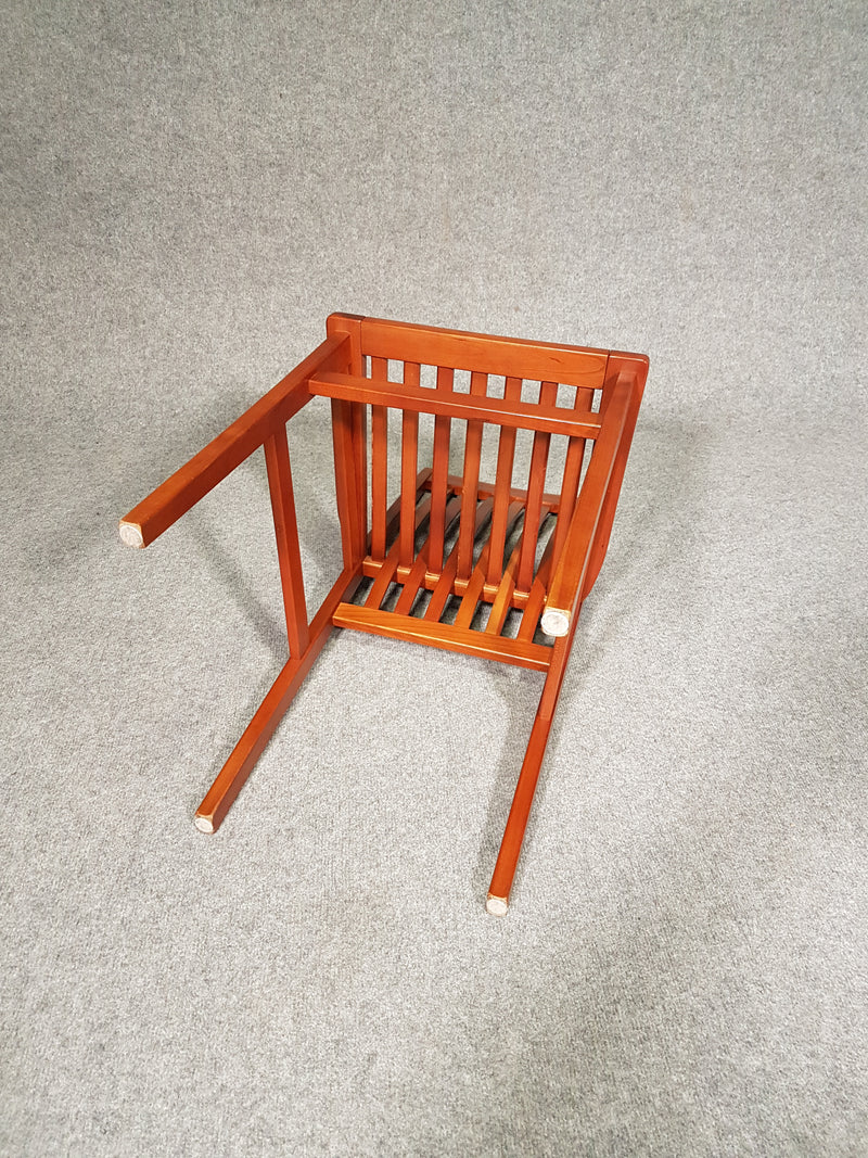 8 x prachtige Milano stoelen kersenhout van Aldo Rossi voor Molteni, jaren 80