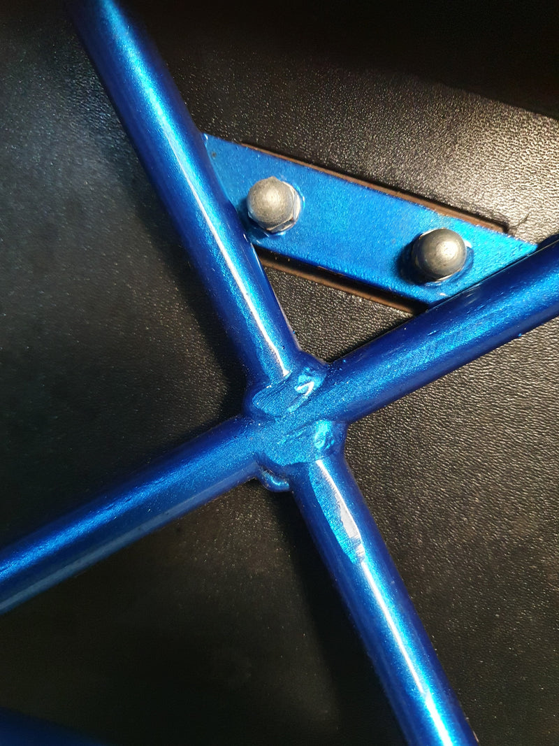 <span data-mce-fragment="1">Set 4 fauteuils - Mazairac en Boonzaaijer - Young International - jaren 80</span><br data-mce-fragment="1"> met transparant blauw frame.