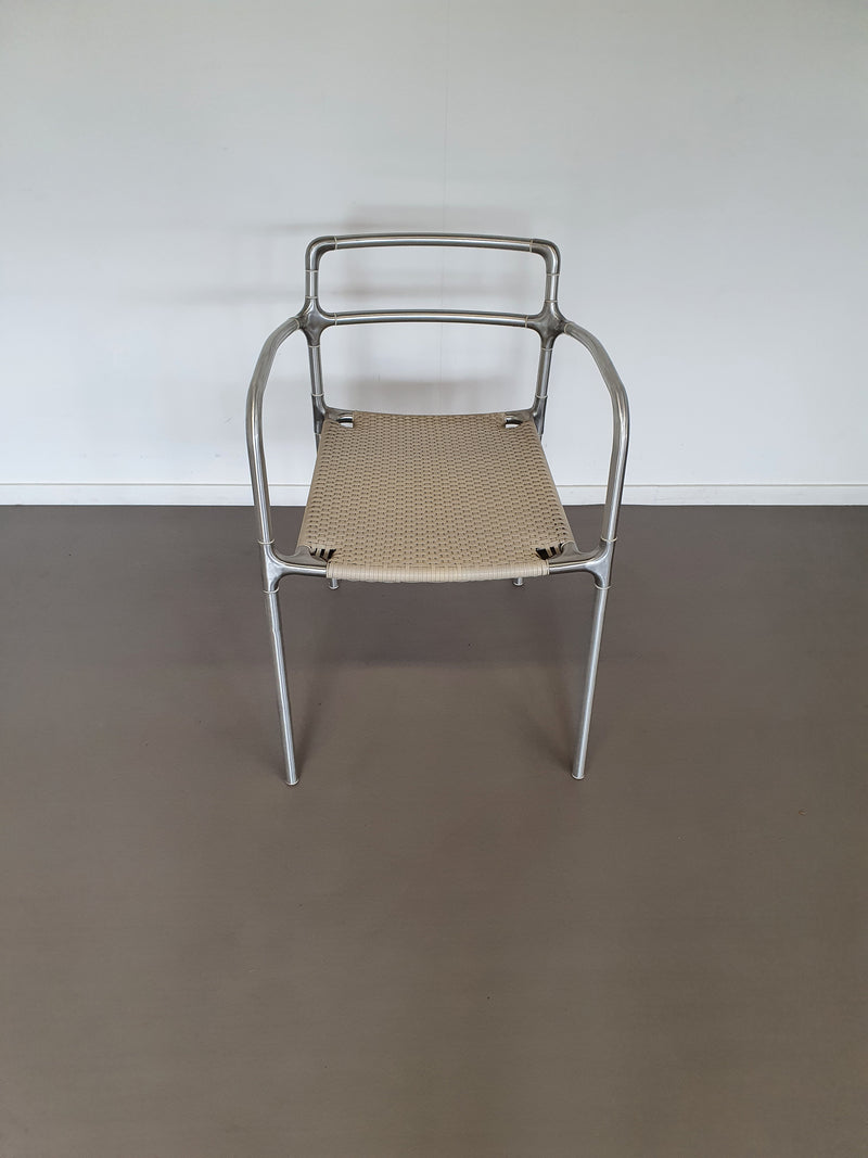 'Smood buitenstoel' van apirat boonruangthaworn