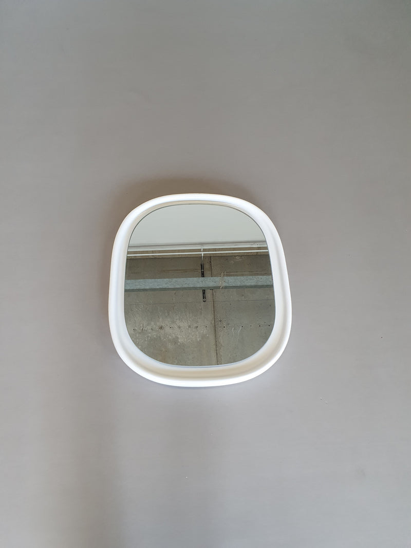 2 ceramic Sphinxs mirrors