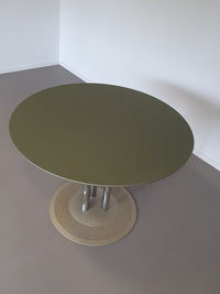 Leolux TRIAS tafel Hugo de Ruiter