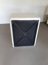 Vroege editie Zanotta "wegwerp" stoelen van willie Landels. Volledig origineel.