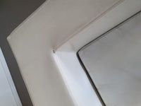 Vroege editie Zanotta "wegwerp" stoelen van willie Landels. Volledig origineel.