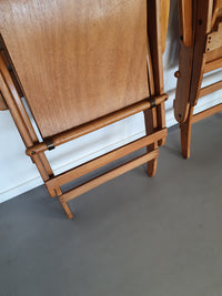 Vouwstoelen van multiplex uit het midden van de eeuw