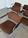 6 x retro stoel jaren zeventig in goede staat. 2 stoelen hebben een lage rugleuning en armleuningen