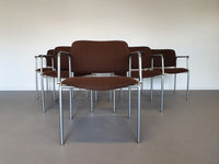 6 x retro stoel jaren zeventig in goede staat. 2 stoelen hebben een lage rugleuning en armleuningen